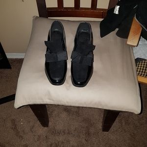 Shies used once in house to try on not used out side size 7 or 8 dont remember